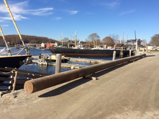 DUNTON's new main mast.